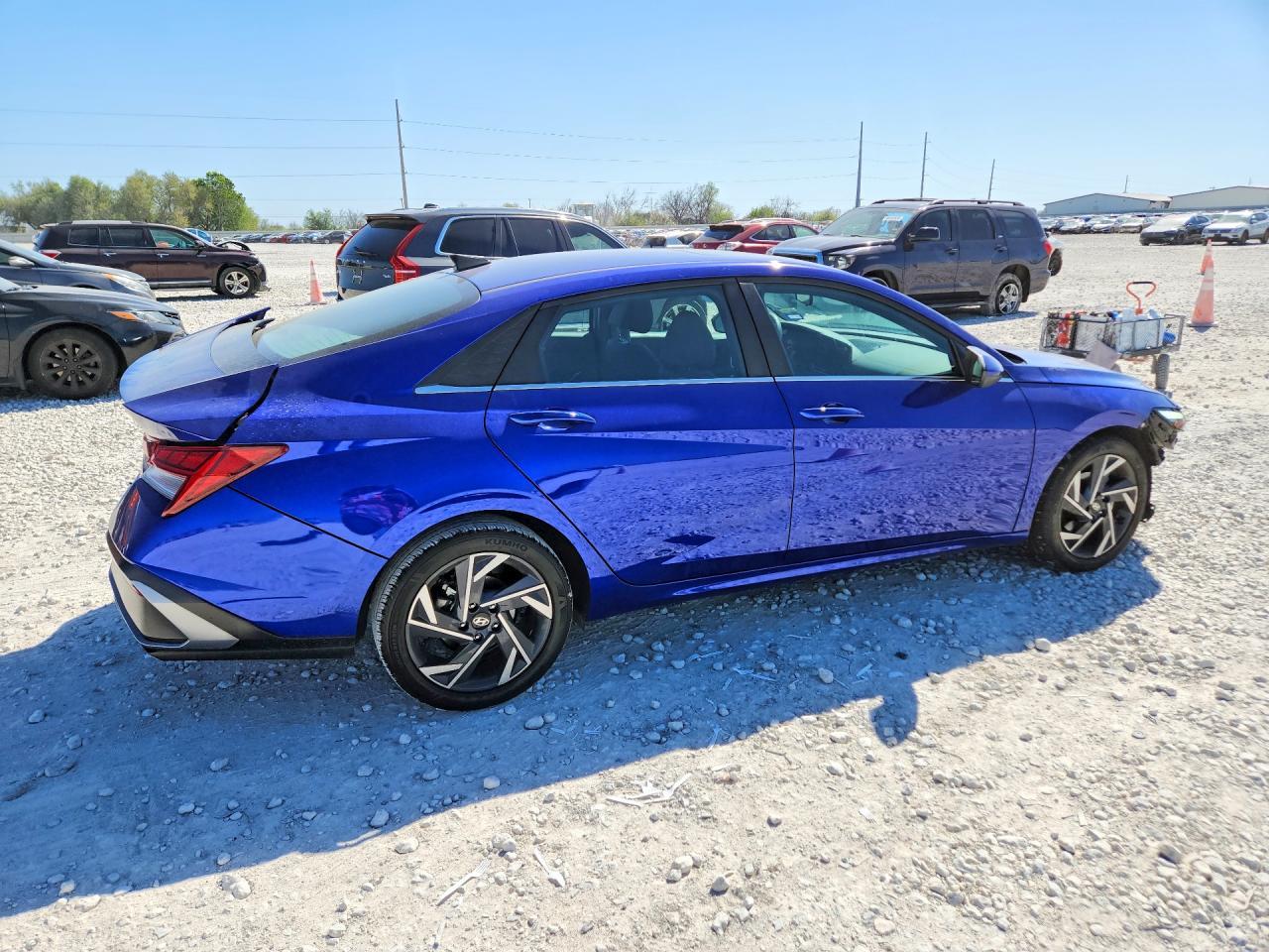 2024 Hyundai Elantra Sel - Image 3