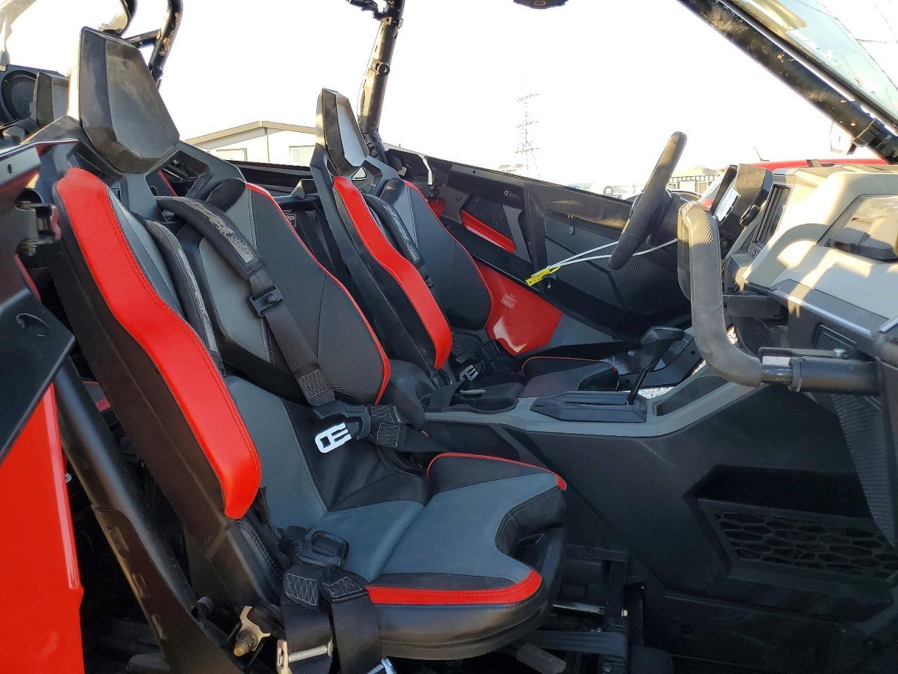 2022 Polaris General Utility Vehicle - Image 5