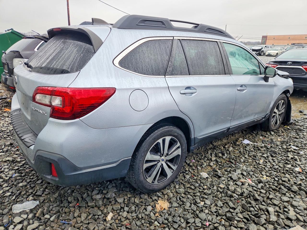 2018 Subaru Outback 2.5I Limited - Фото 3
