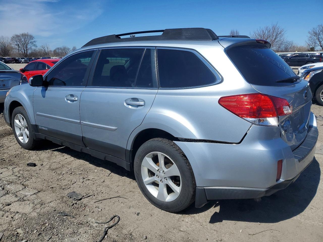 2013 Subaru Outback 2.5I Premium - Фото 2