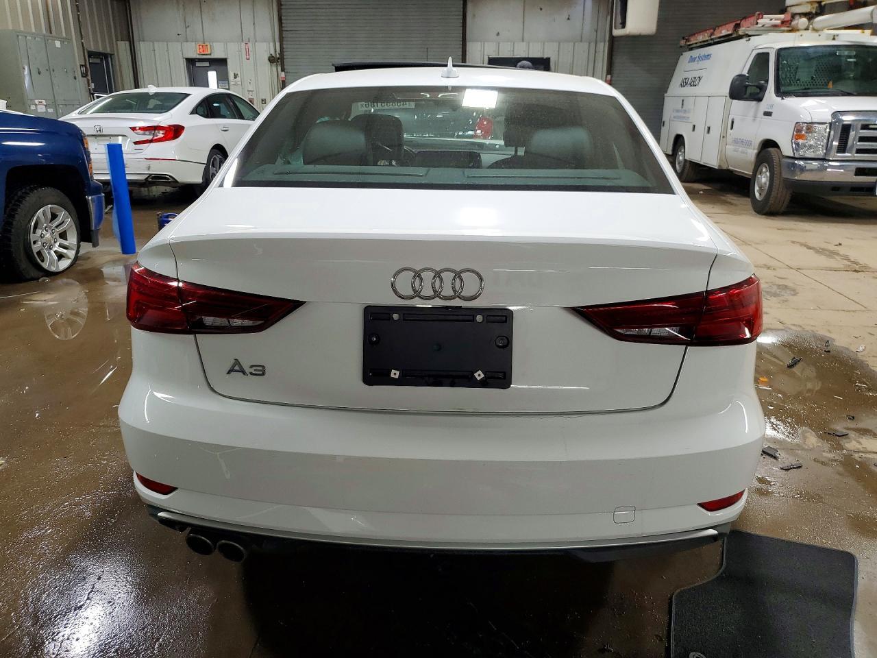 2018 Audi A3 Premium - Фото 6