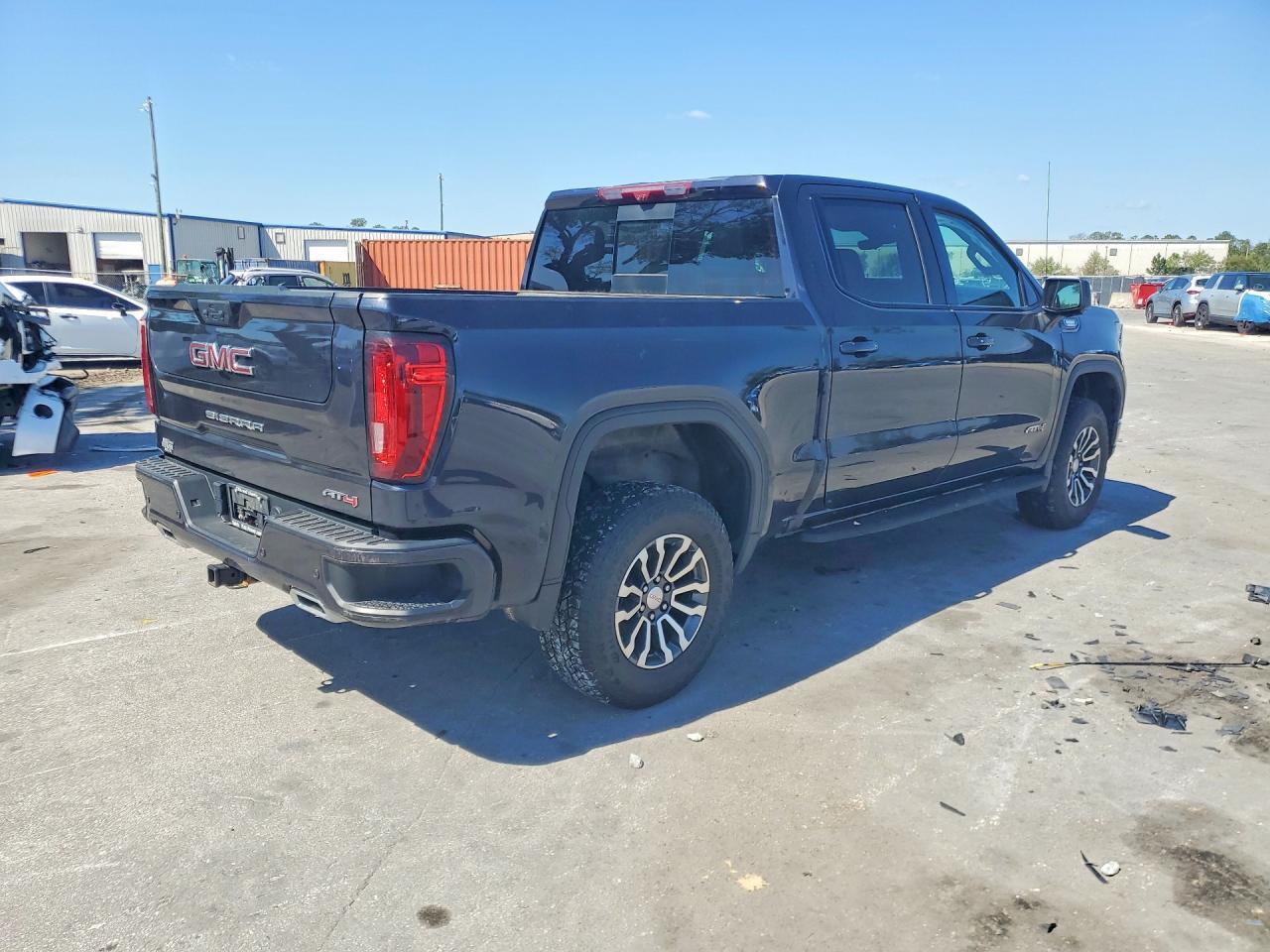 2023 GMC Sierra K1500 At4 - Image 3