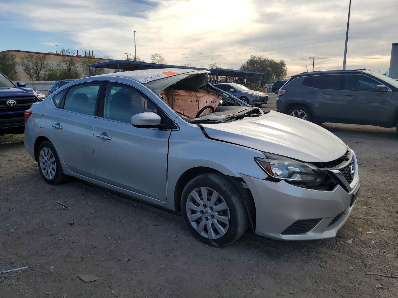 2017 Nissan Sentra S - Фото 4