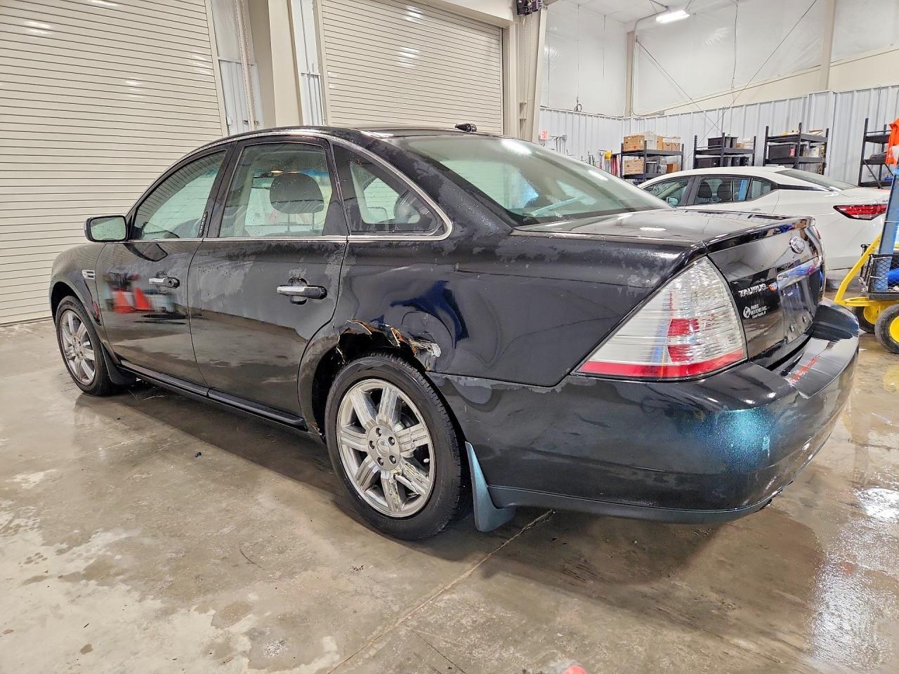 2009 Ford Taurus Limited - Фото 2