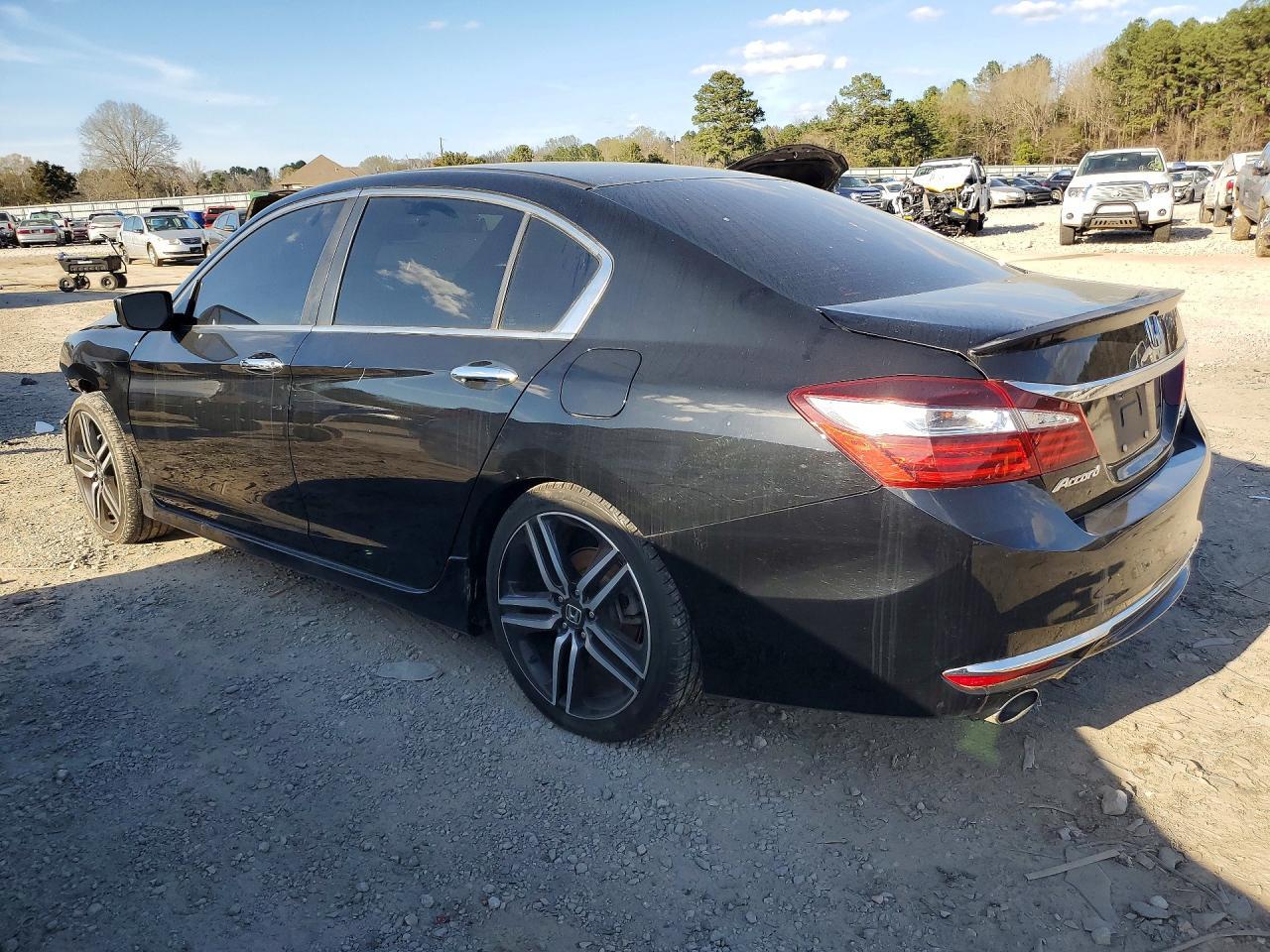 2017 Honda Accord Sport - Фото 2