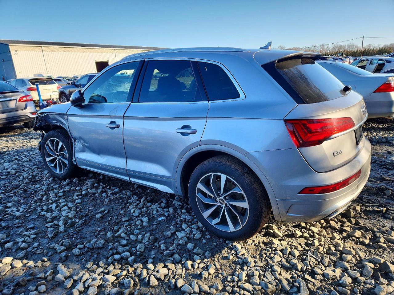 2022 Audi Q5 Premium 45 - Фото 2