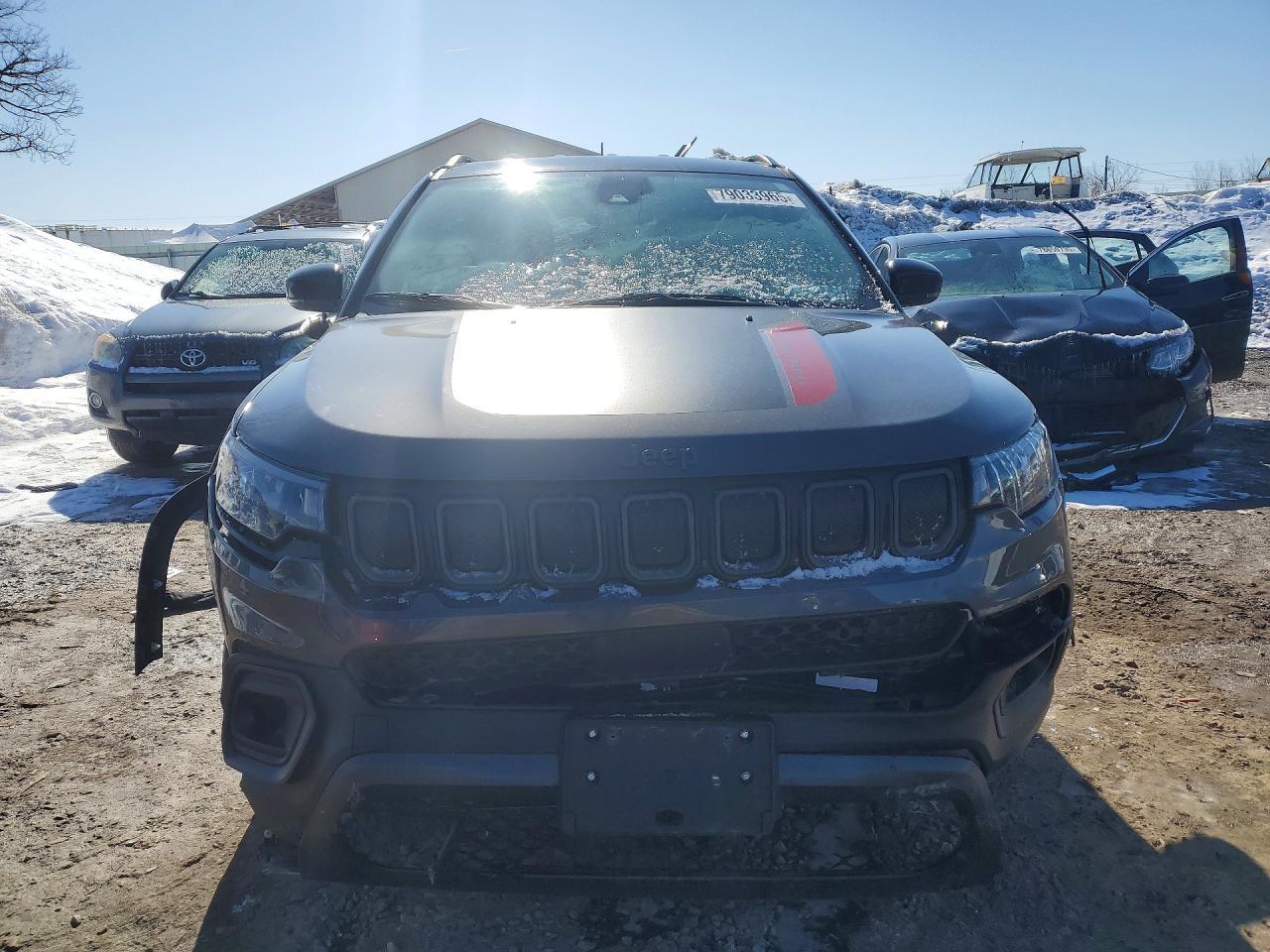 2022 Jeep Compass Trailhawk - Image 5
