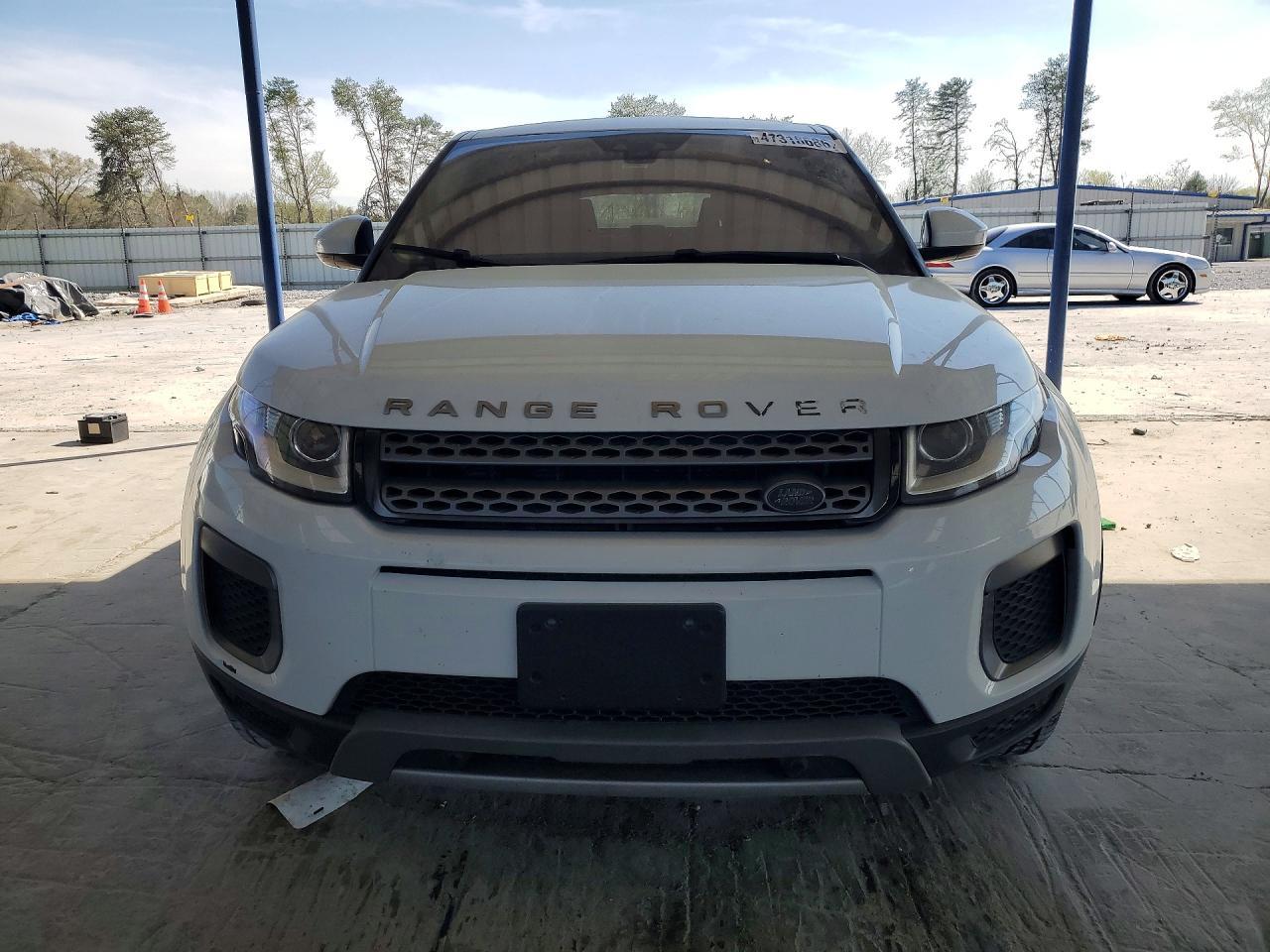2017 Land Rover Range Rover Evoque Se - Image 5