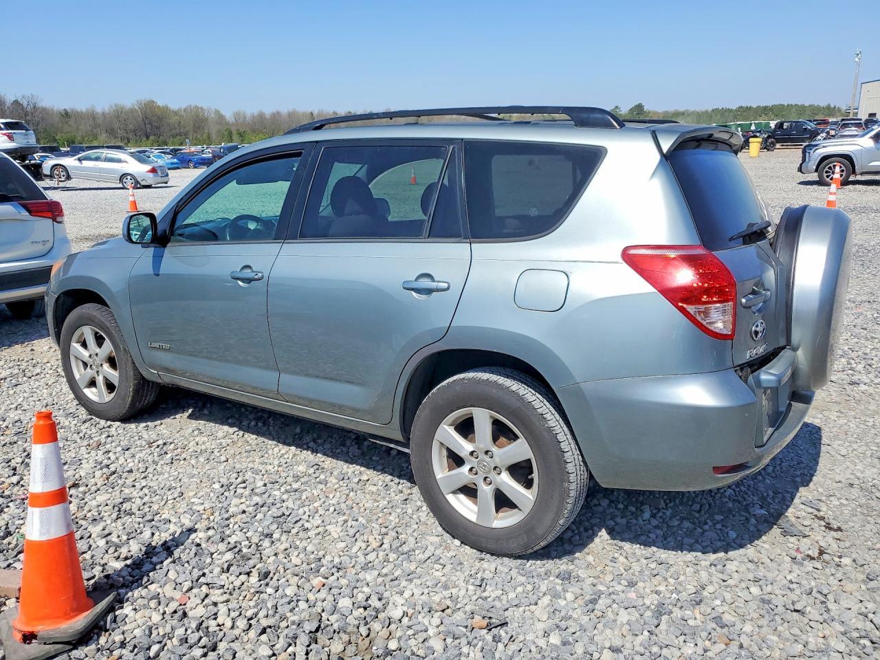 2006 Toyota Rav4 Limited - Image 2