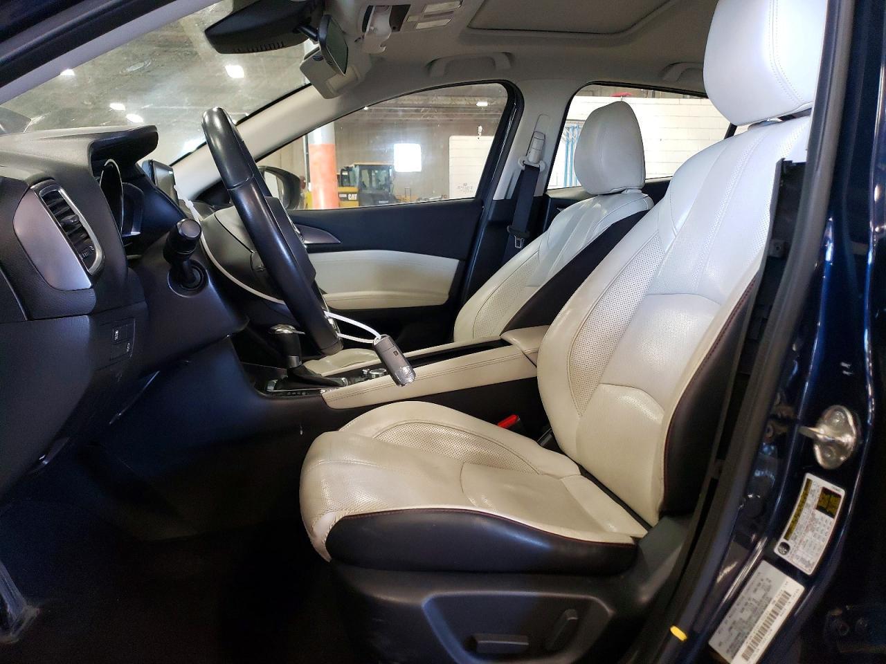 2017 Mazda 3 Grand Touring - Image 7