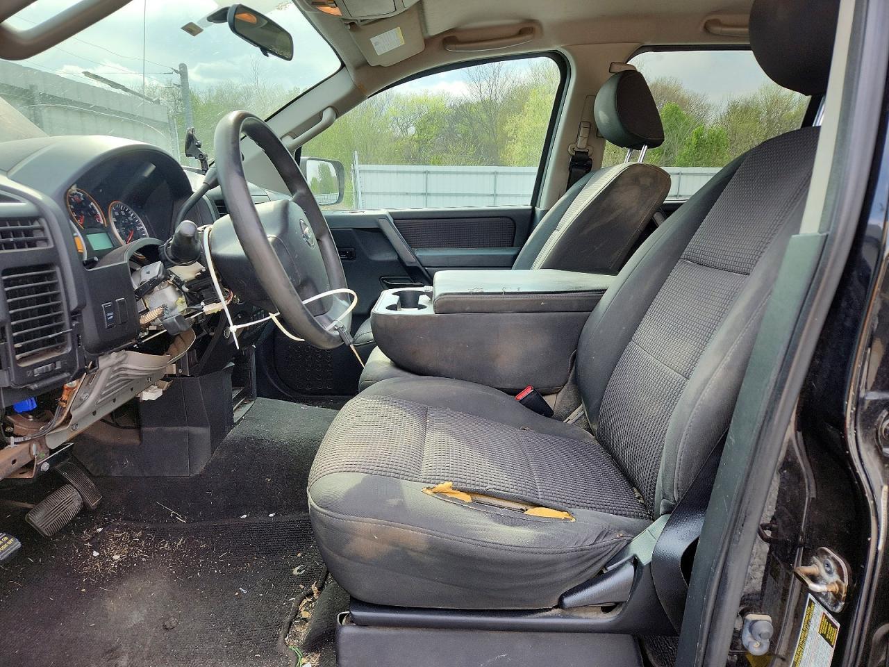 2012 Nissan Titan S - Фото 7