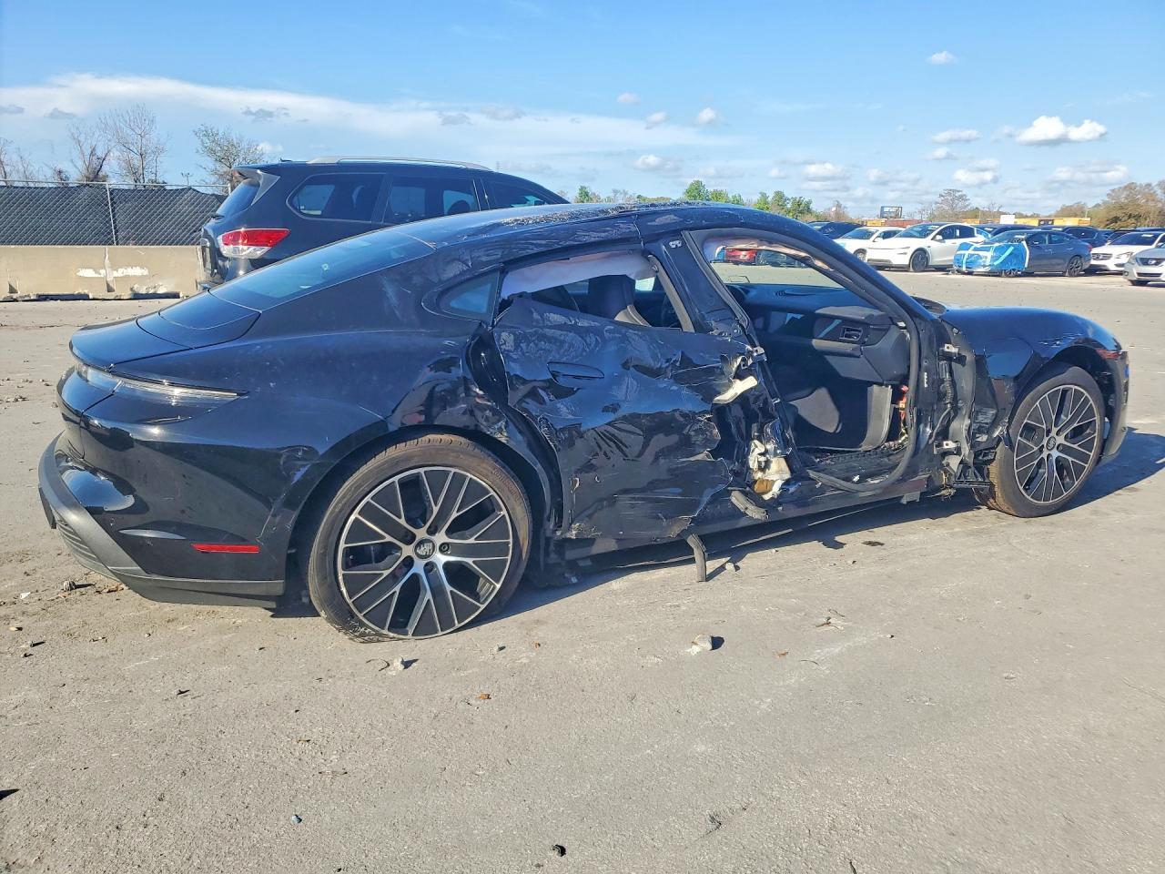 2024 Porsche Taycan - Фото 3