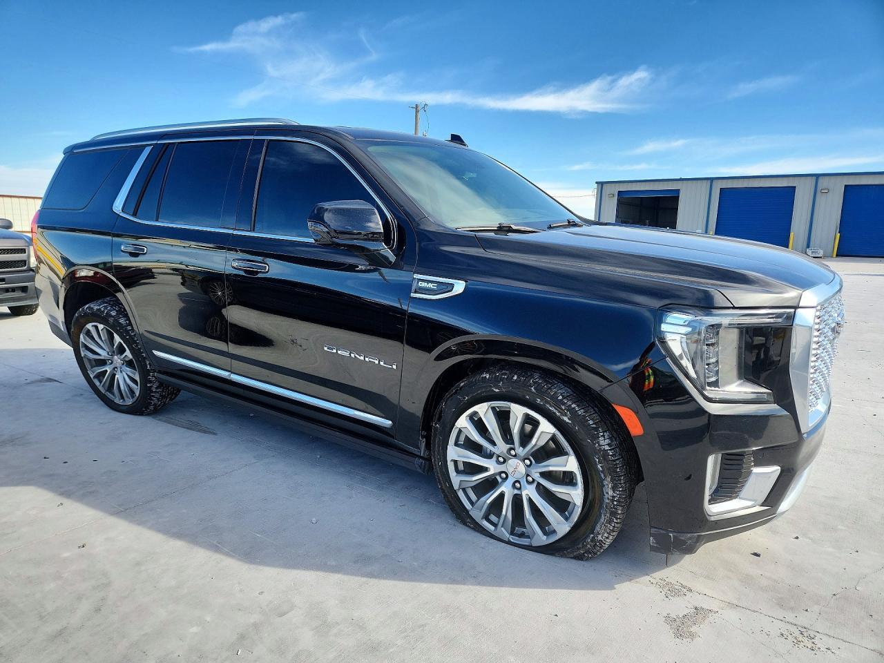 2022 GMC Yukon Denali - Фото 4