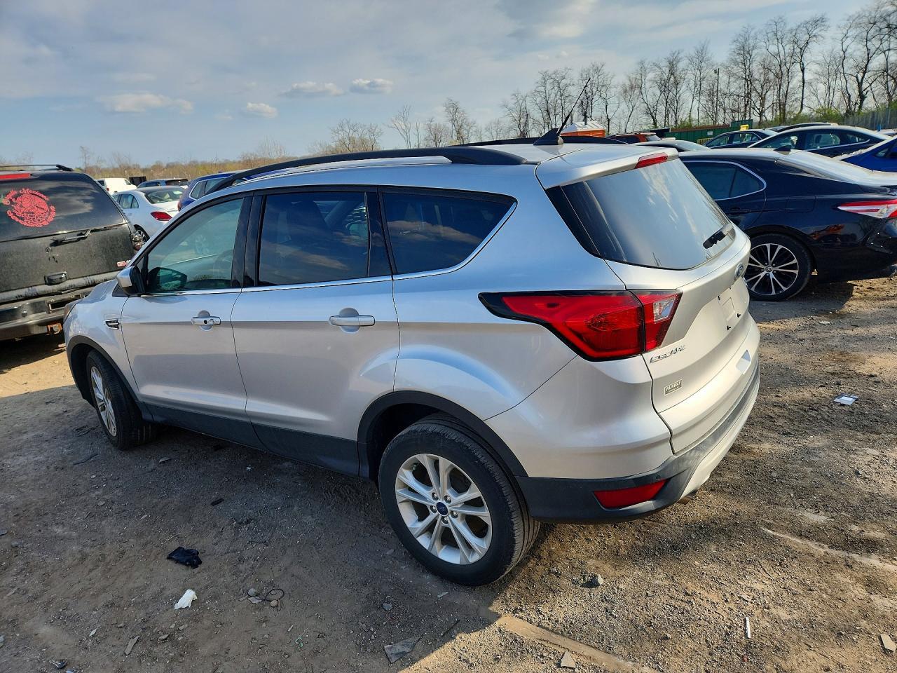 2019 Ford Escape Sel - Image 2