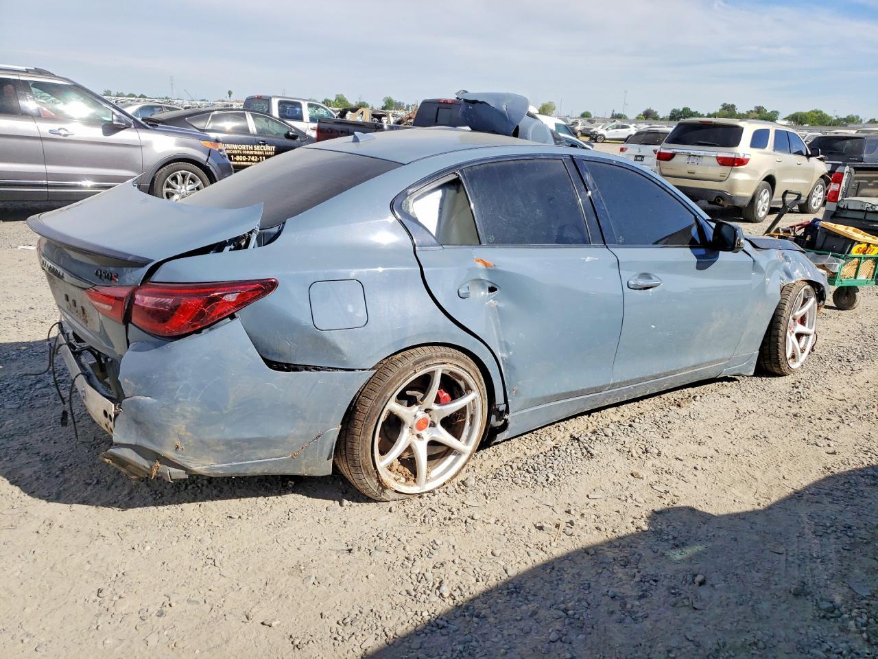 2022 Infiniti Q50 Red Sport 400 - Фото 3