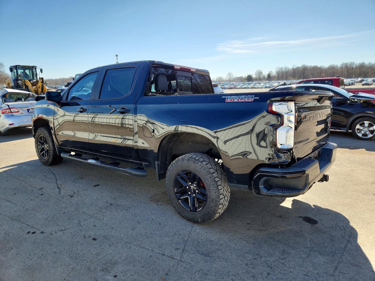 2020 Chevrolet Silverado K1500 Lt Trail Boss - Фото 2
