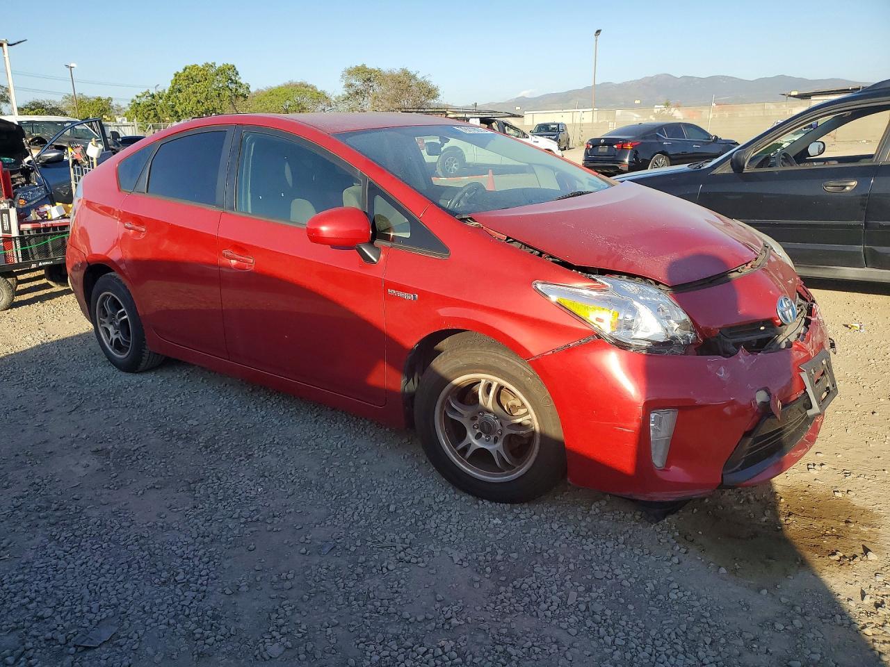 2013 Toyota Prius Two - Фото 4
