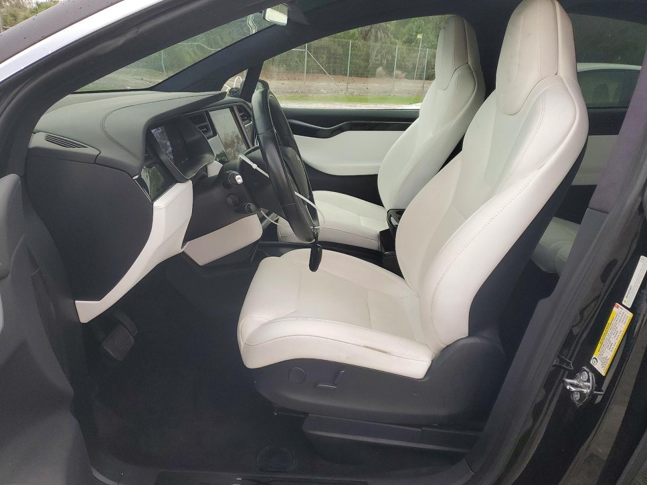 2018 Tesla Model X - Фото 7