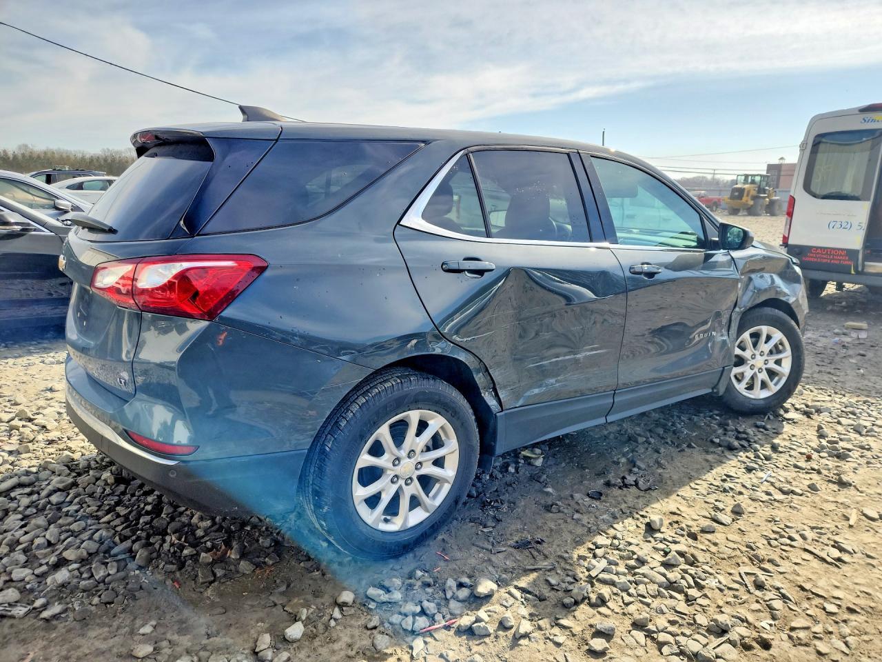 2020 Chevrolet Equinox Lt - Image 3