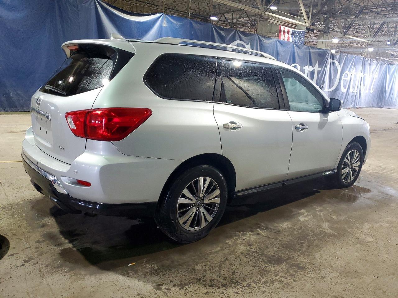 2020 Nissan Pathfinder Sv - Фото 3