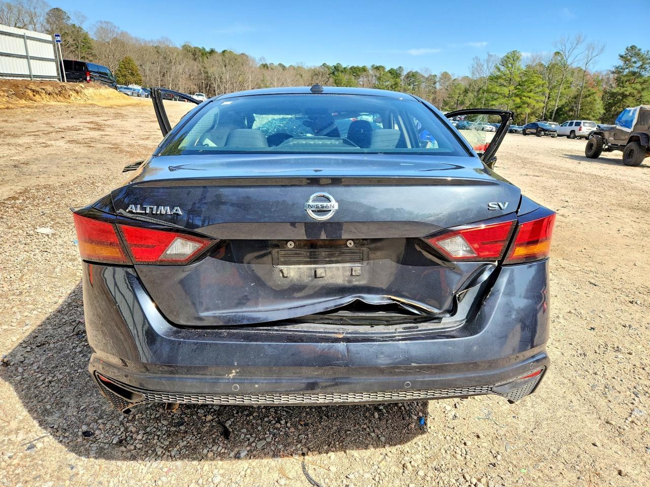 2022 Nissan Altima 2.5 Sv - Image 6