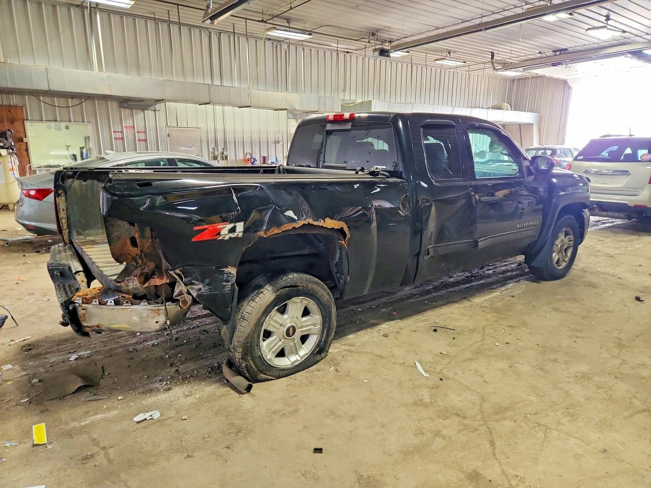 2011 Chevrolet Silverado K1500 Lt - Image 3
