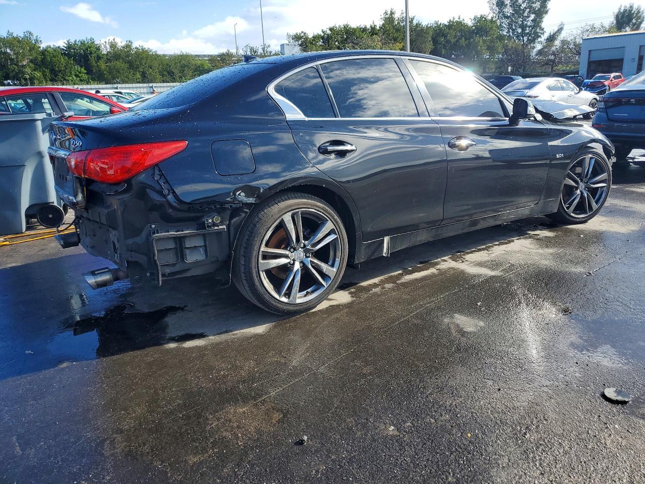 2017 Infiniti Q50 3.0T Premium - Фото 3