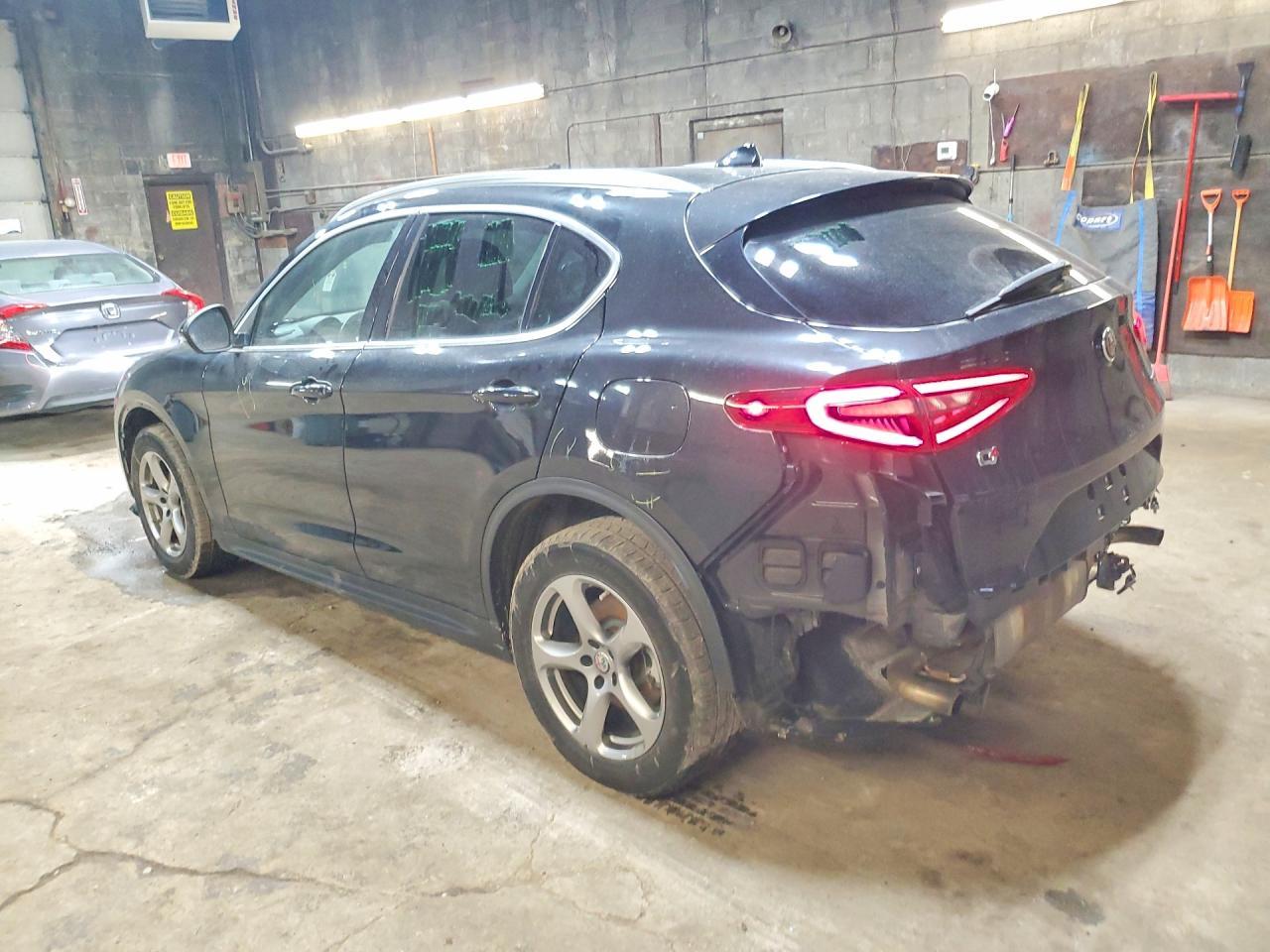2021 Alfa Romeo Stelvio Sport - Фото 2