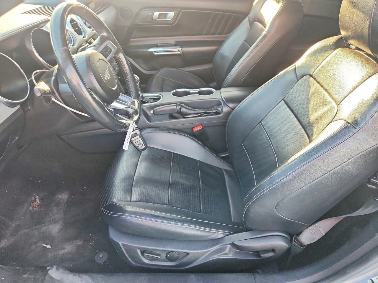 2021 Ford Mustang - Фото 7