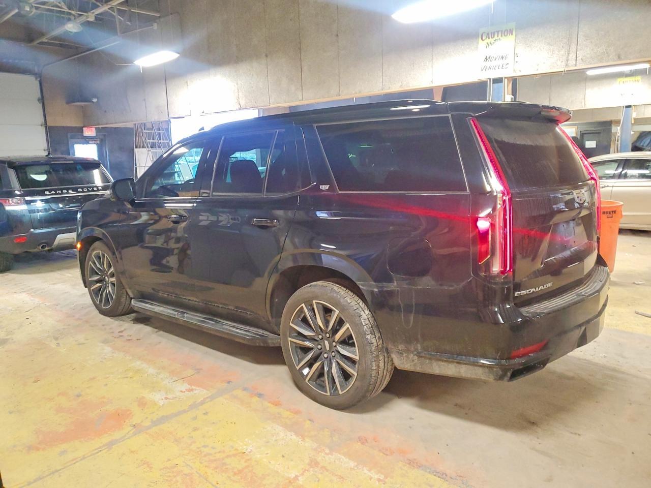2023 Cadillac Escalade Sport - Фото 2