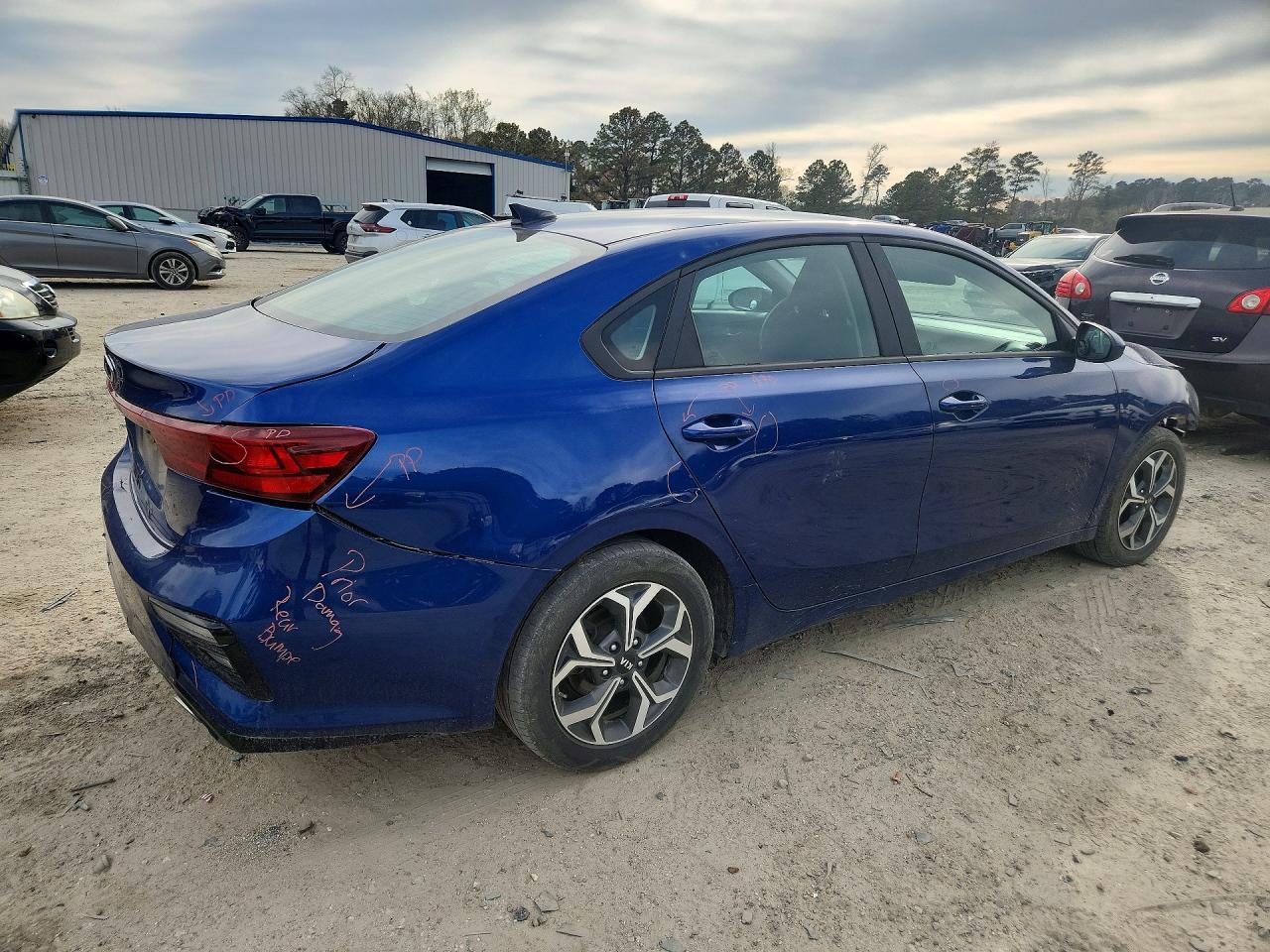 2020 Kia Forte Lxs - Фото 3