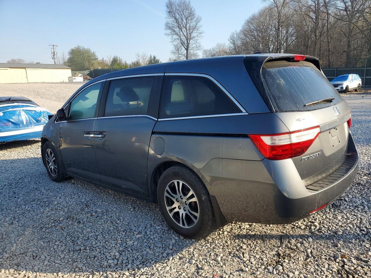 2013 Honda Odyssey Ex - Фото 2
