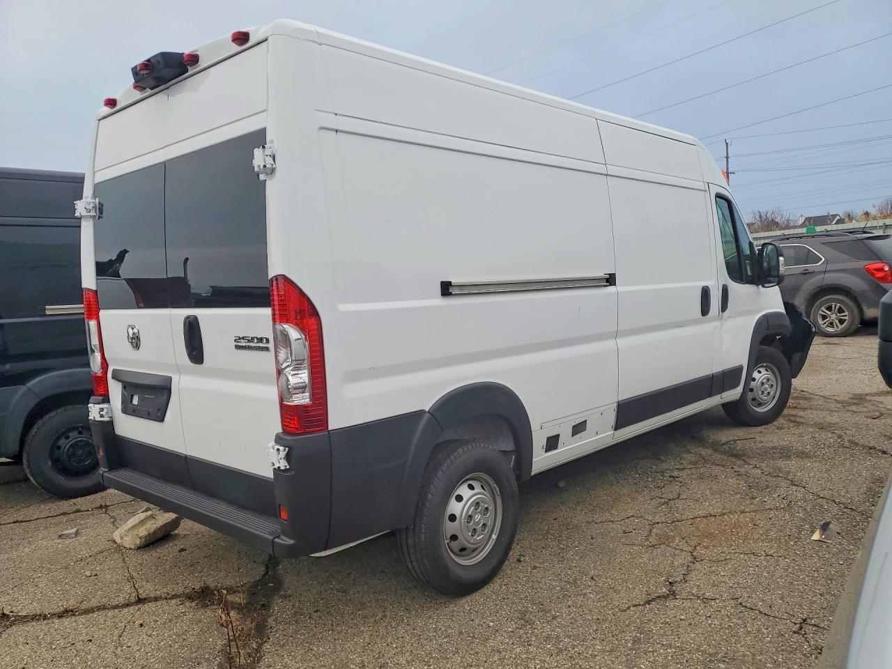 2023 Ram Promaster 2500 2500 High - Фото 3