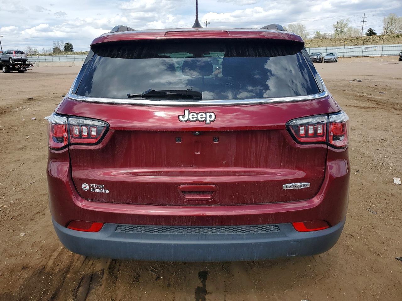2020 Jeep Compass Latitude - Image 6