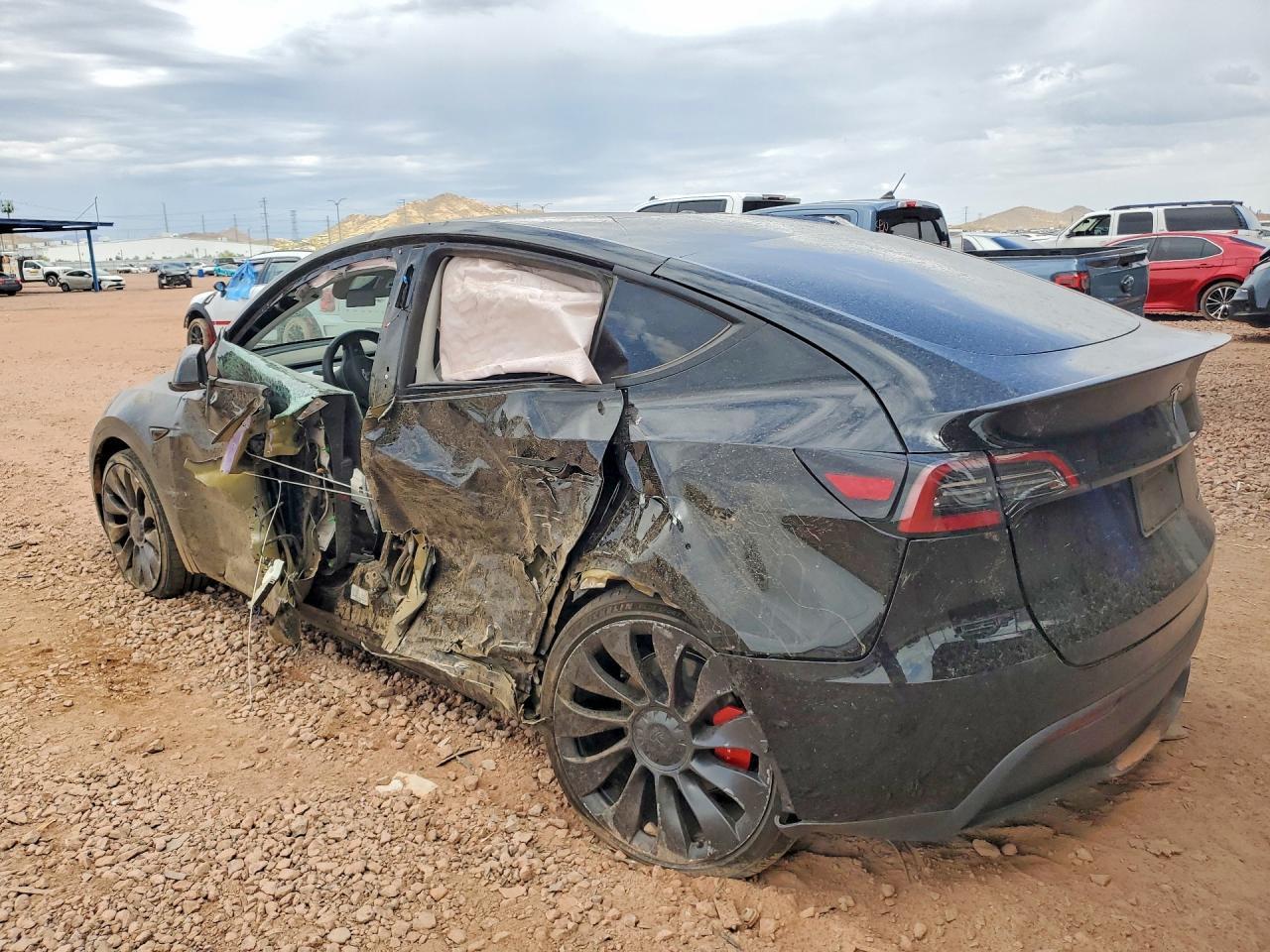 2023 Tesla Model Y - Image 2