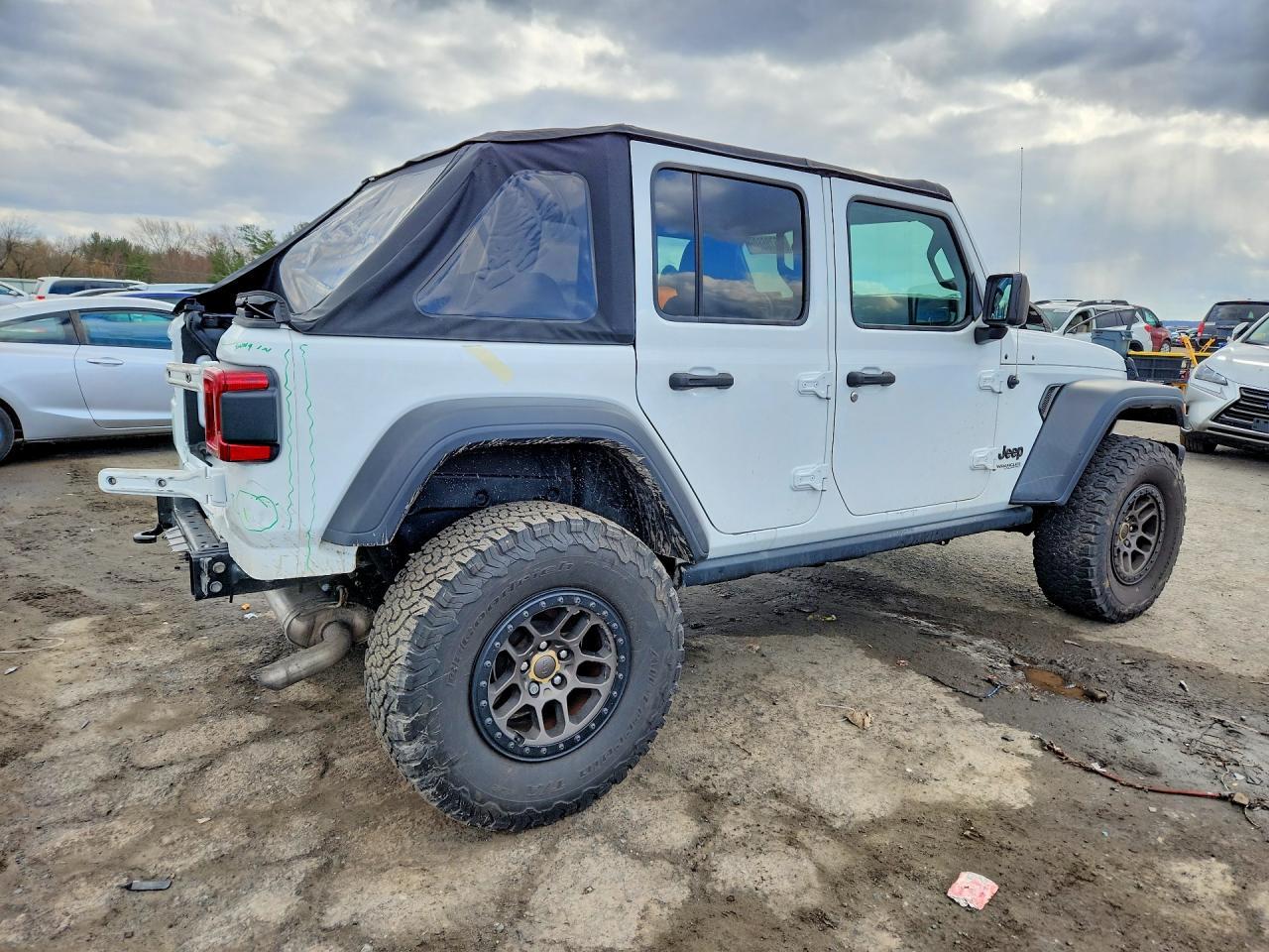 2020 Jeep Wrangler Unlimited Sport - Фото 3