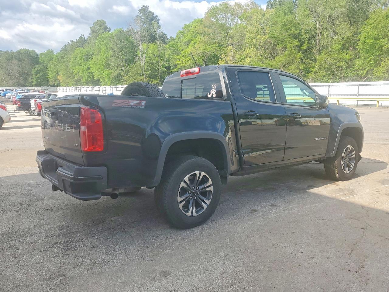 2022 Chevrolet Colorado Z71 - Image 3