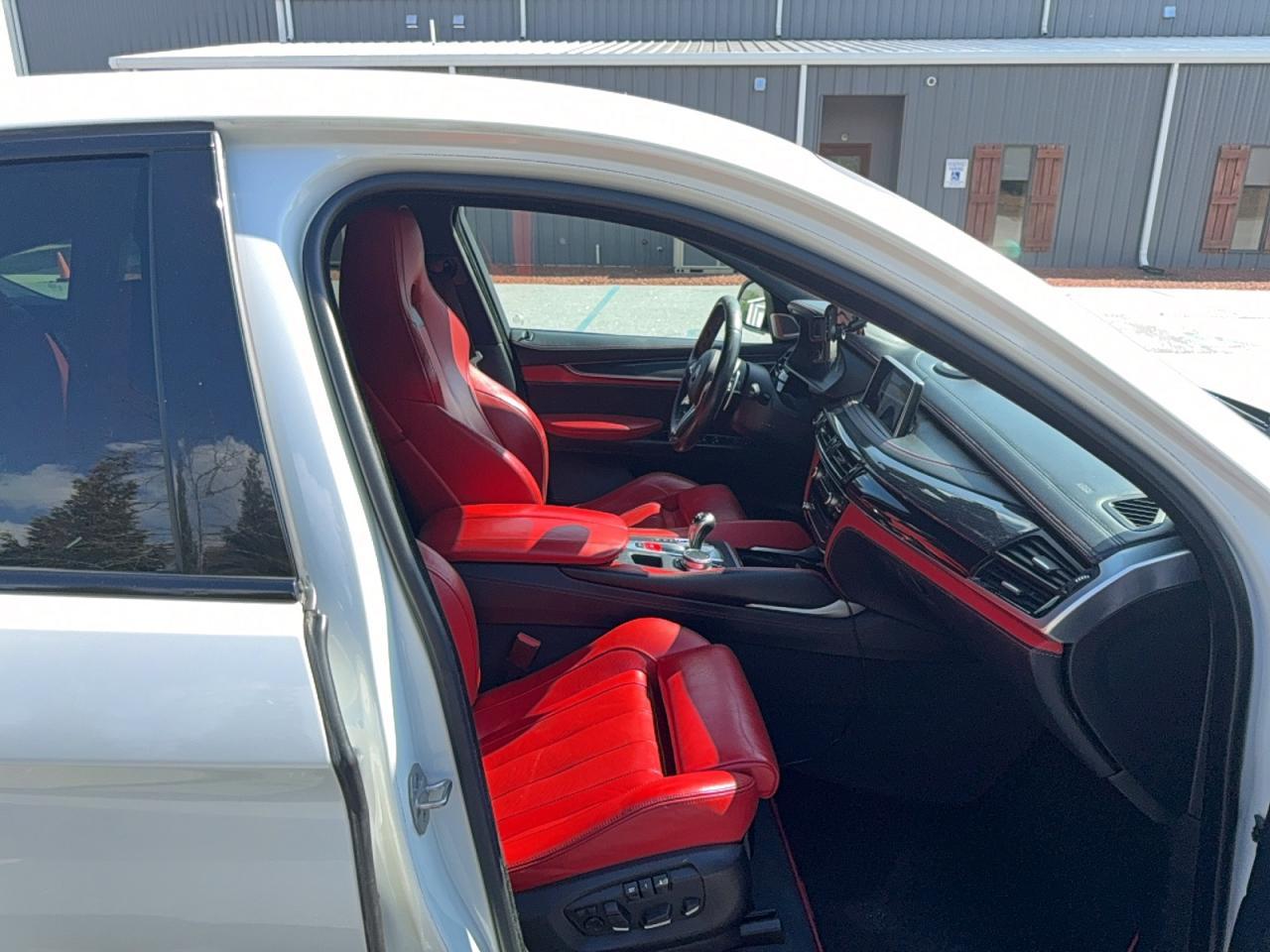 2017 BMW X6 M - Фото 5