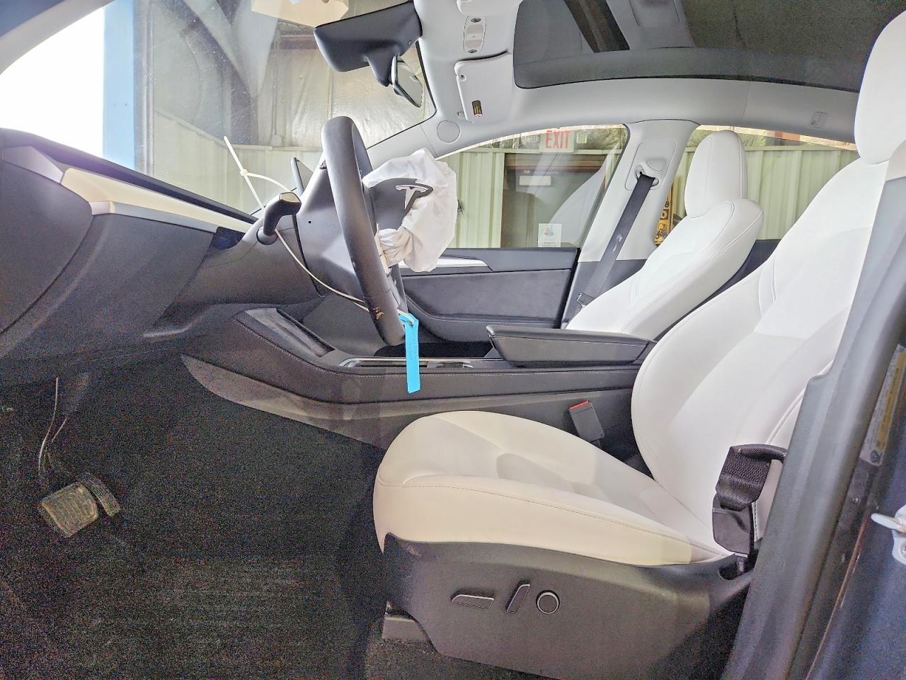 2023 Tesla Model Y - Image 7