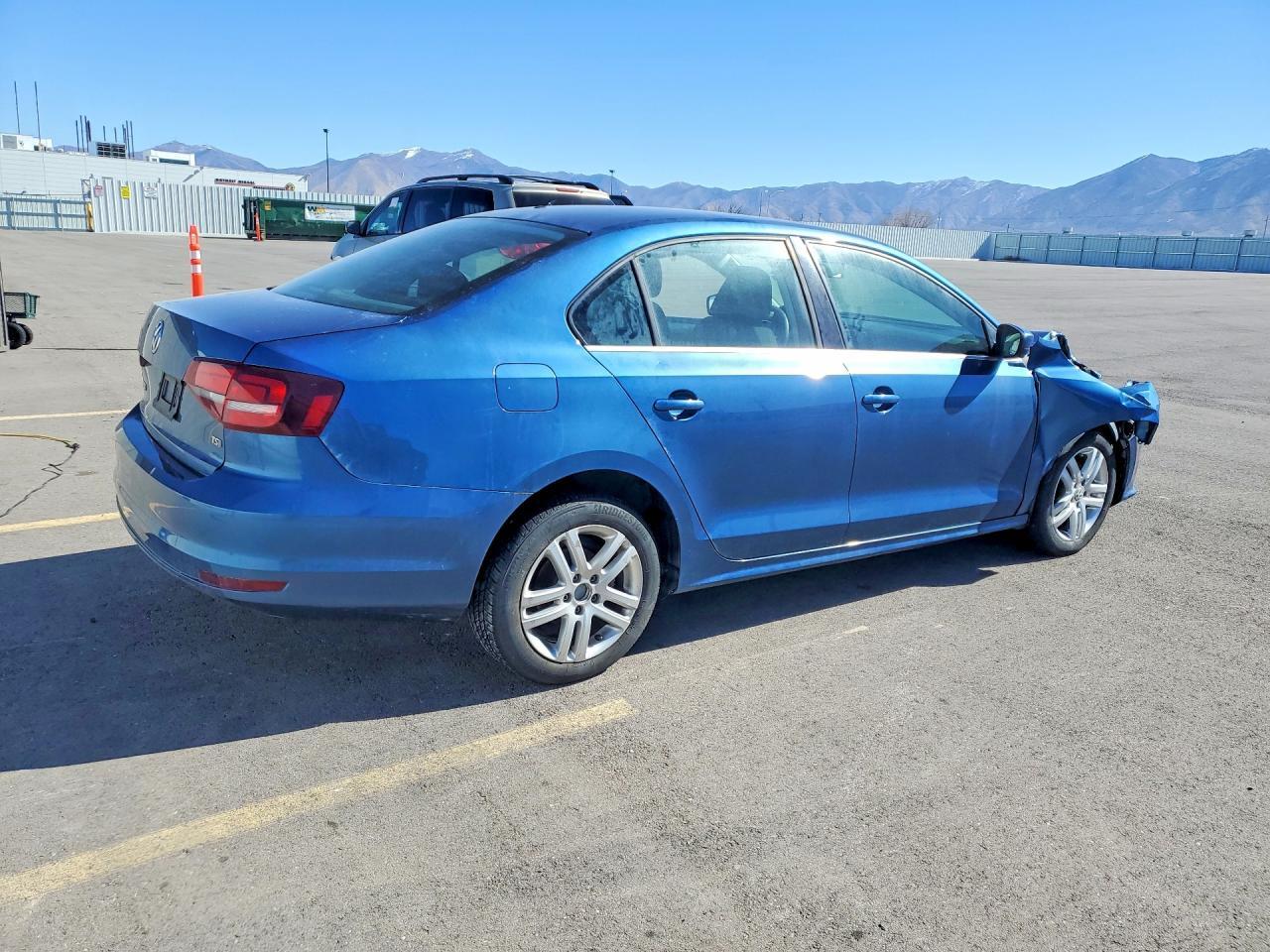 2017 Volkswagen Jetta S - Фото 3