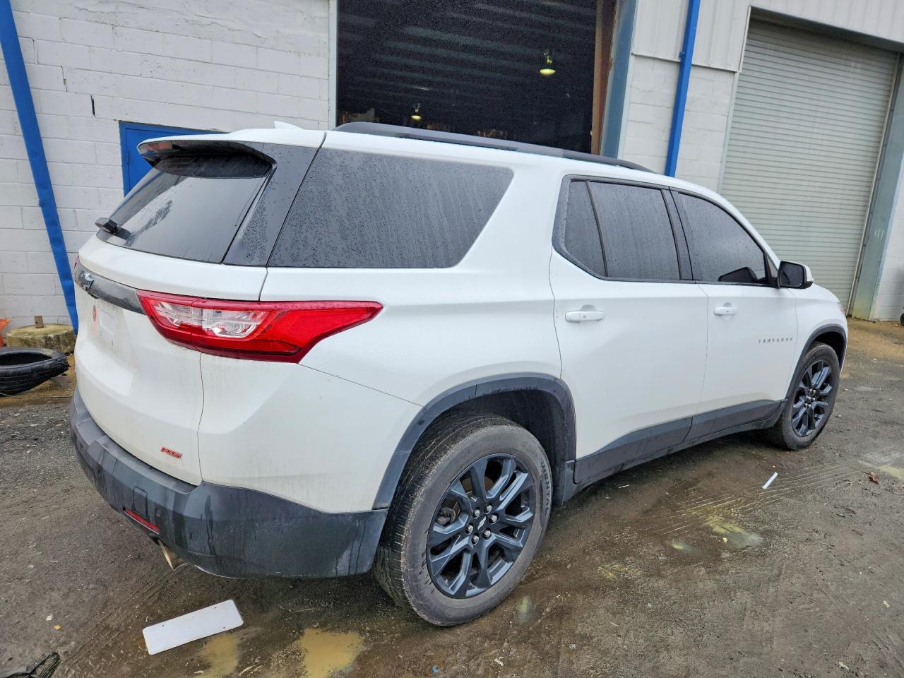 2021 Chevrolet Traverse Rs - Фото 3