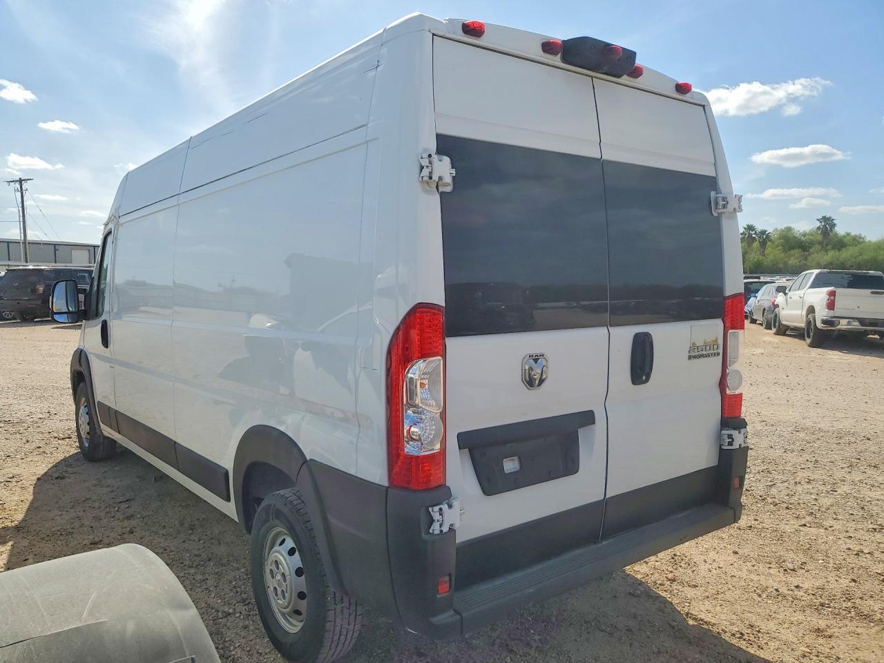2023 Ram Promaster 2500 Delivery Van - Фото 2
