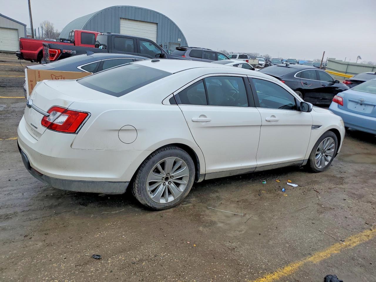 2011 Ford Taurus Limited - Фото 3