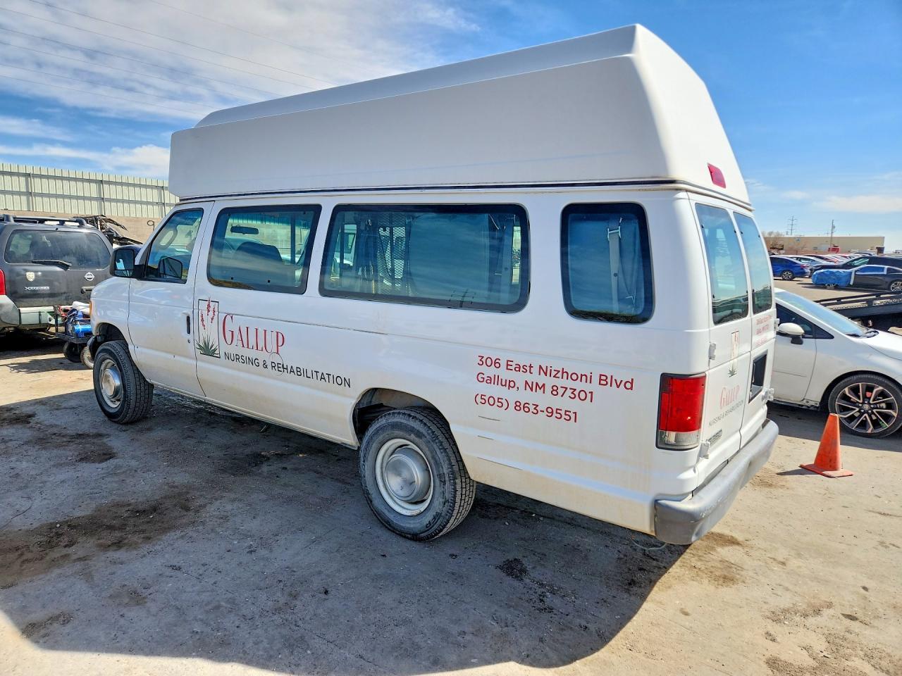 2006 Ford Econoline E350 Super Duty Van - Image 2