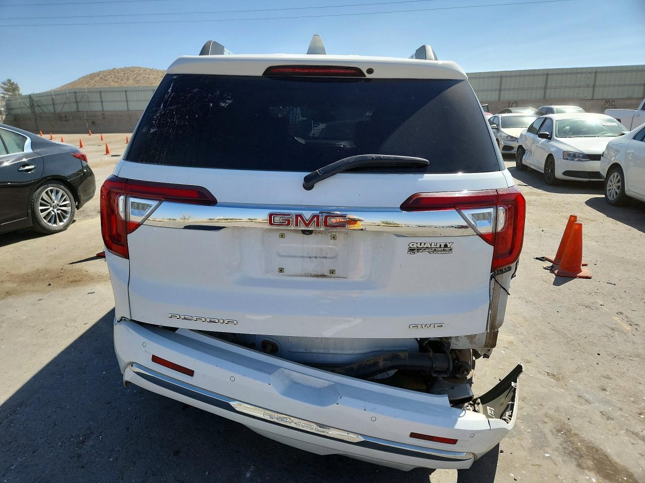 2021 GMC Acadia Denali - Фото 6