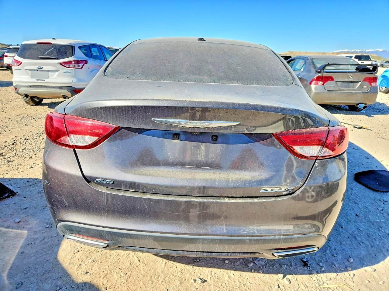 2015 Chrysler 200 S - Фото 6