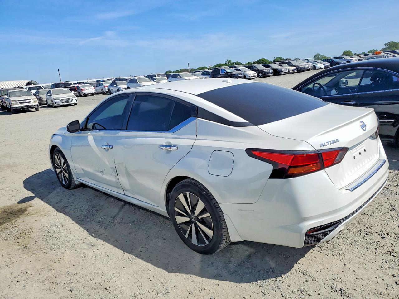 2021 Nissan Altima 2.5 Sv - Фото 2