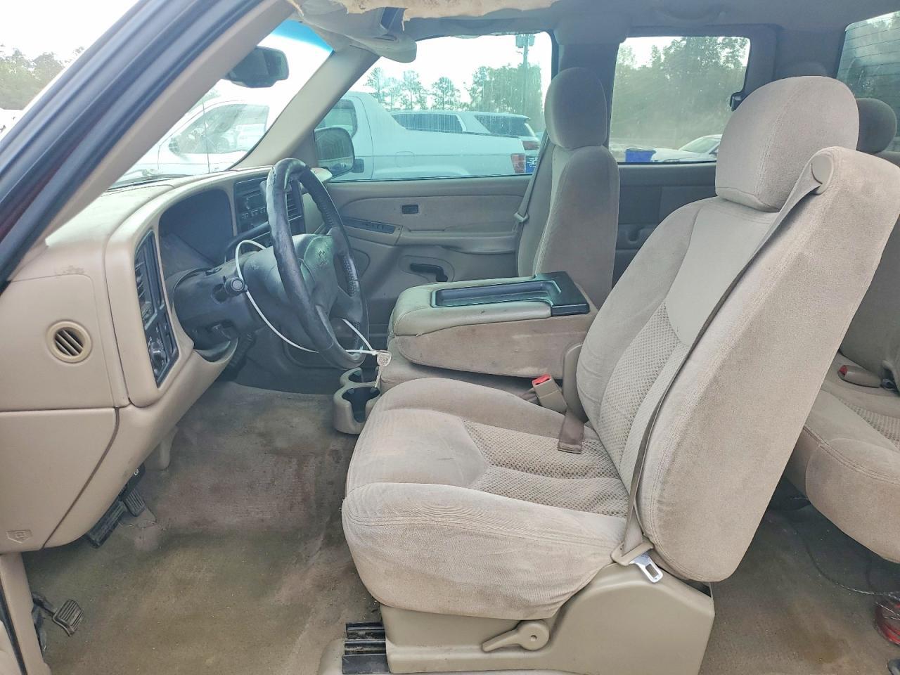 2003 Chevrolet Silverado C1500 - Image 7