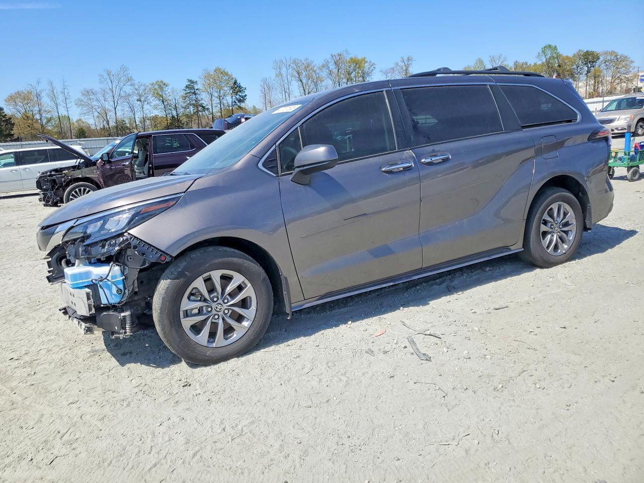 2024 Toyota Sienna Xle 7-Passenger