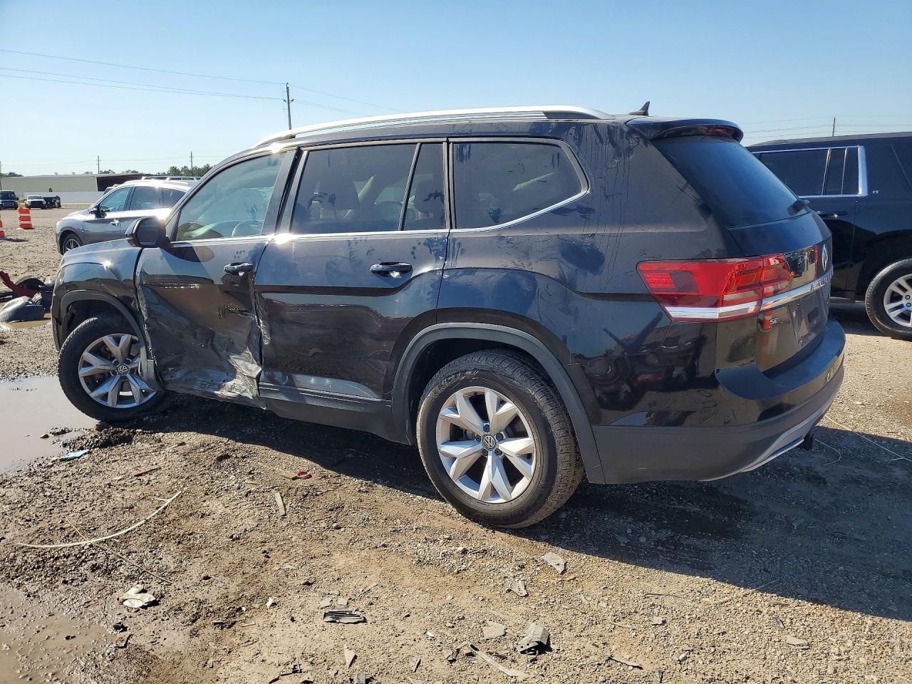 2018 Volkswagen Atlas Se - Фото 2